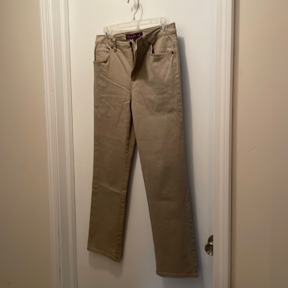 Gloria Vanderbilt tan jeans, size 10P